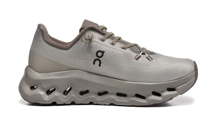 On Cloudtilt in Silver - Mens
