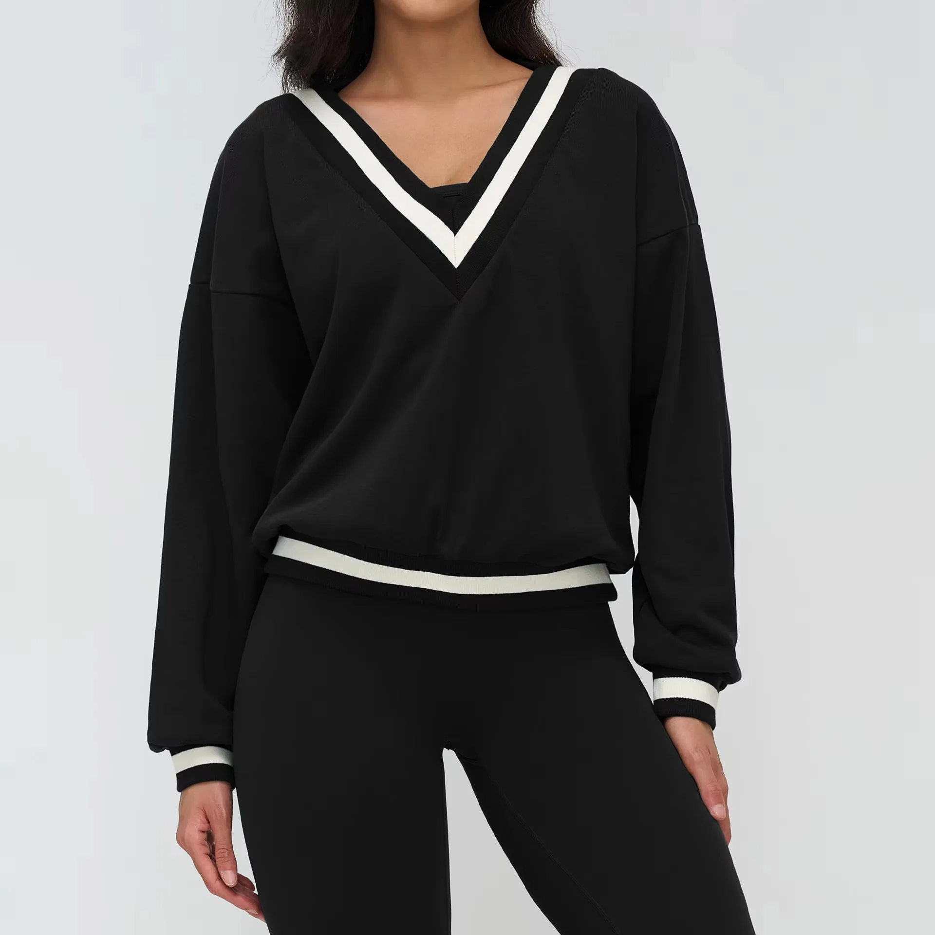 Vivia V-Neck Jumper - Image 4